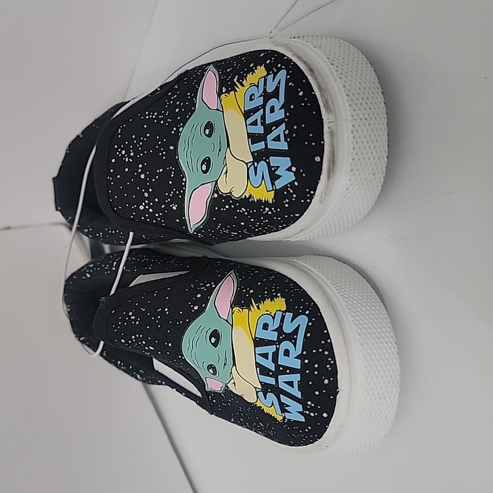 Star Wars Boys'  Size 7 Sneakers, NWT